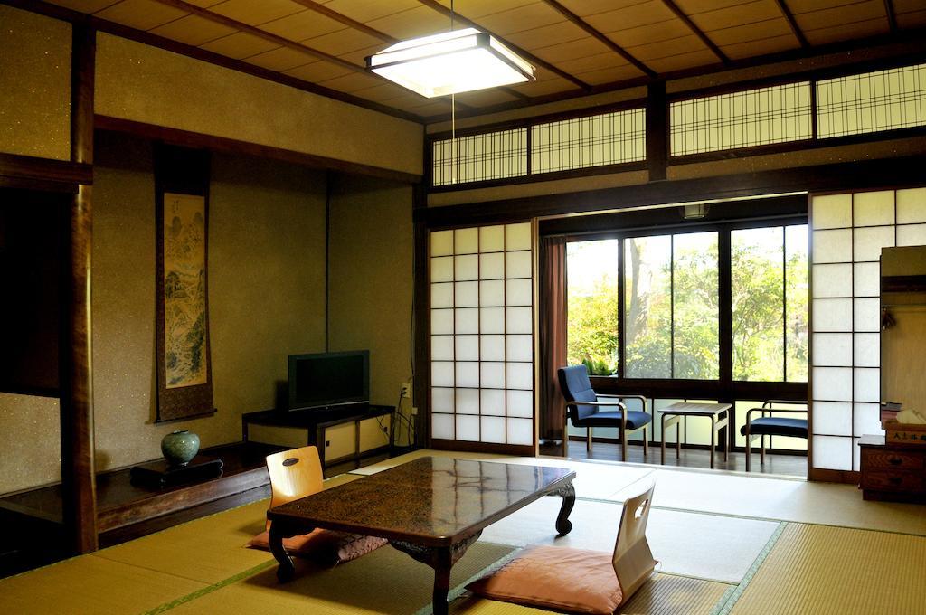Hitoyoshi Ryokan Habitación foto